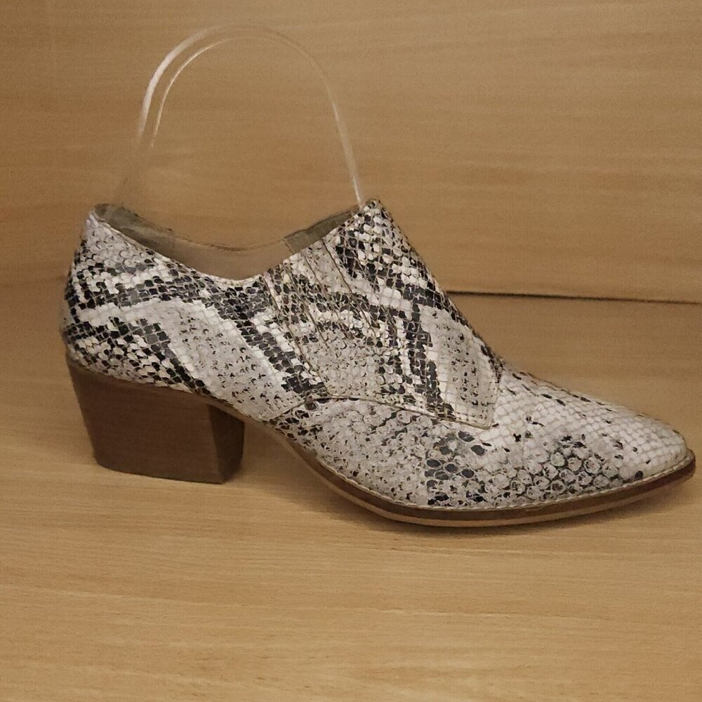 Journee Collection Snake Print Ankle Boots 7